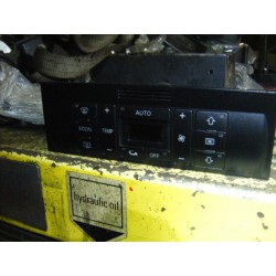 AUDI A2 CLIMATE CONTROL UNIT - PRISTINE CONDITION