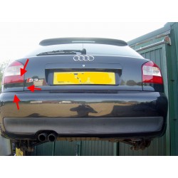 Rear light passenger trim (S3 - Black)